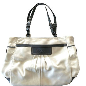 𝅺COACH slouchy bag purse